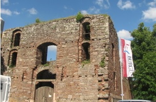 Ruine Aura